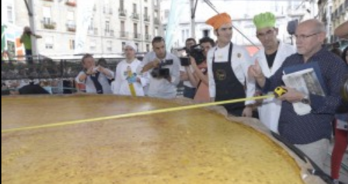 The largest Spanish Omelette (tortilla de patata)
