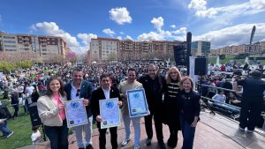The largest gathering of Iberian Ham cutters in the World 11 Official World Record has certified this Sunday ,6th April 2025, a New World Record in the category of: The largest gathering of Iberian Ham cutters in the World. The event was in Jaen, Andalucia, Spain. The event was set to benefit the A.L.E.S. FOUNDATION, which fights against children cancer. Municipal officials and other prominent figures attended to the event. Thanks to all the participants, to the city of Jaen and to all the people who made this possible. And special thanks to A.L.E.S. FOUNDATION for their work with the kids.